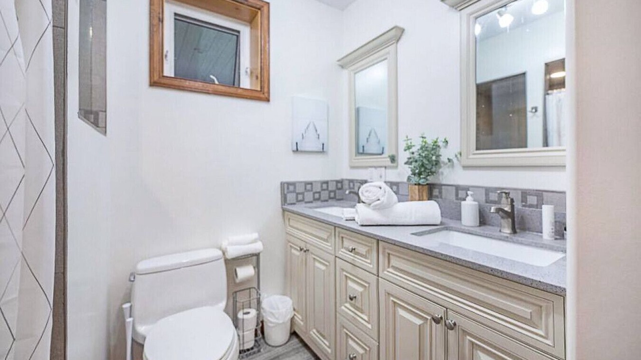 Photo of Bathroom in Perry