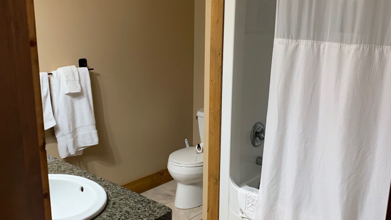 Photo of Bathroom in Okanagan-Similkameen