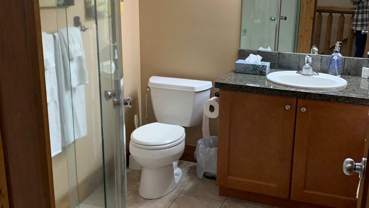 Photo of Bathroom in Okanagan-Similkameen