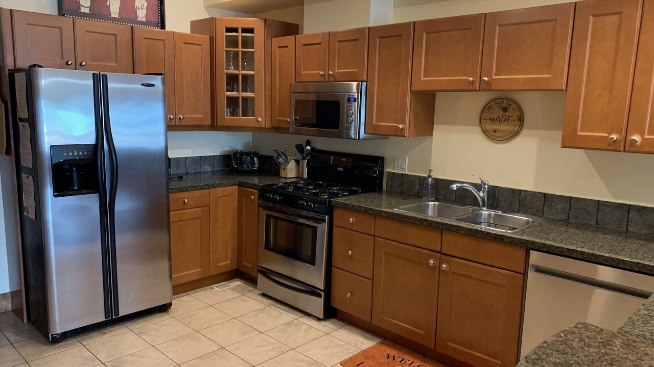 Photo of Kitchen in Okanagan-Similkameen