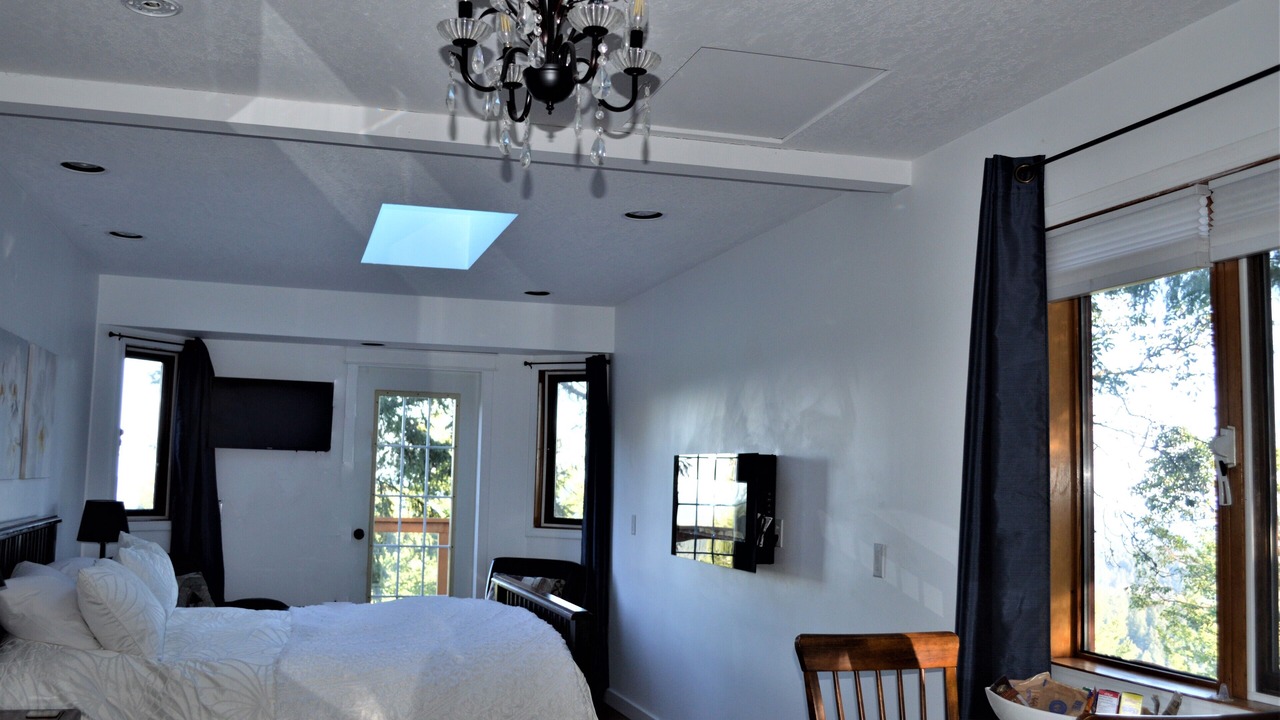 Photo of Bedroom in Salt Spring Island