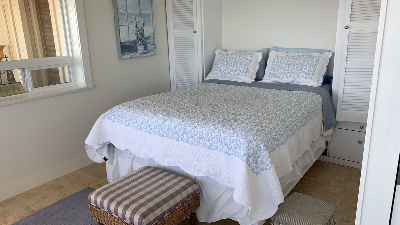 Photo of Bedroom in West Sechelt