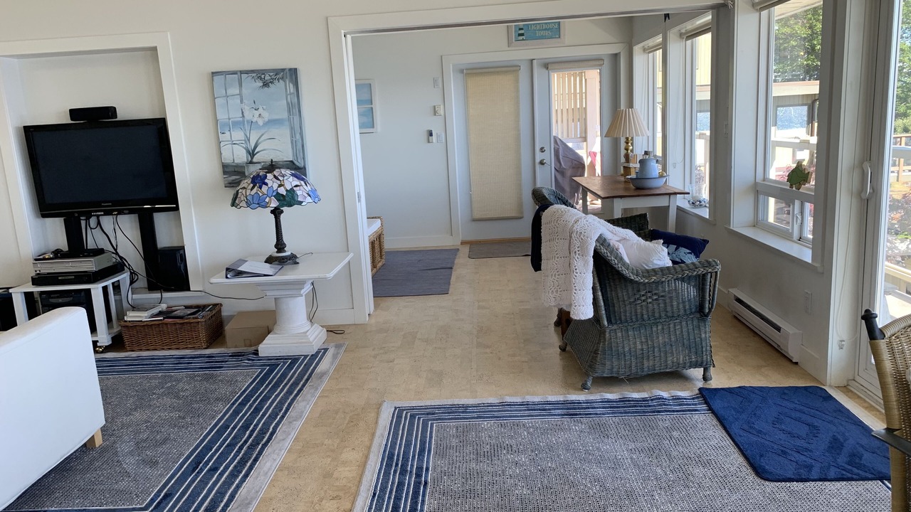 Photo of Livingroom in West Sechelt