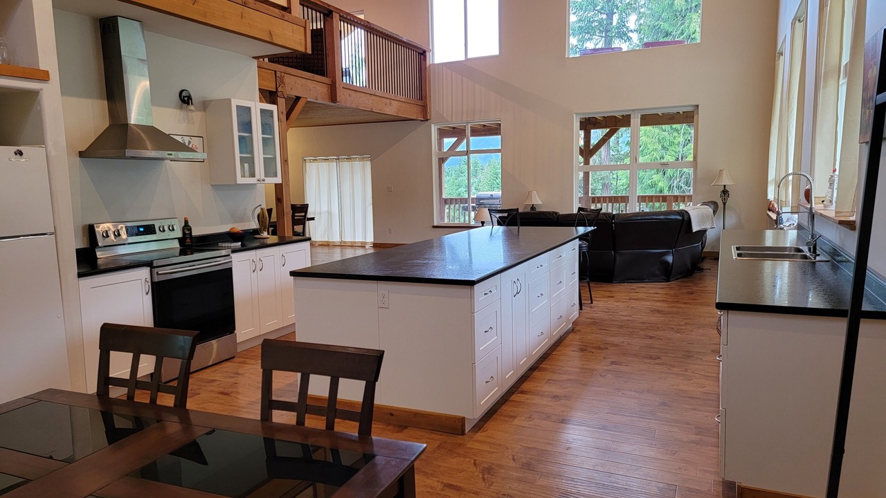 Photo of Kitchen in Christina Lake