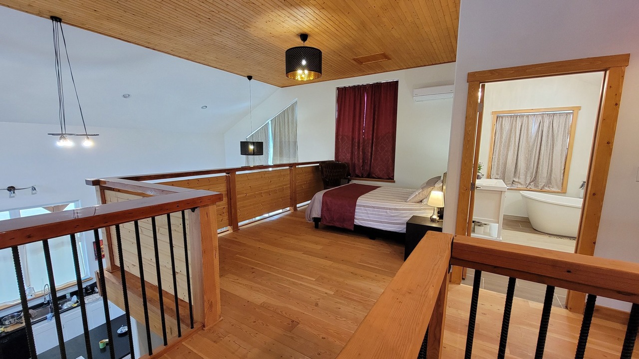 Photo of Bedroom in Christina Lake