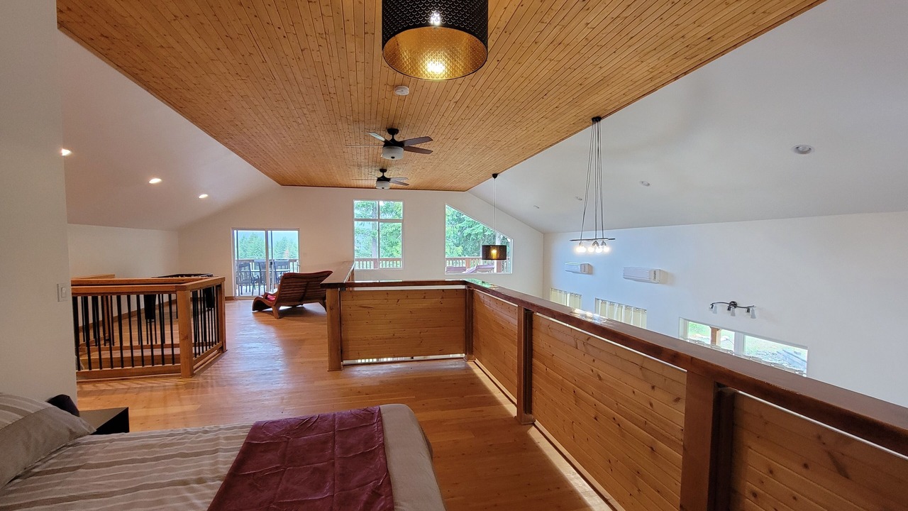 Photo of Bedroom in Christina Lake