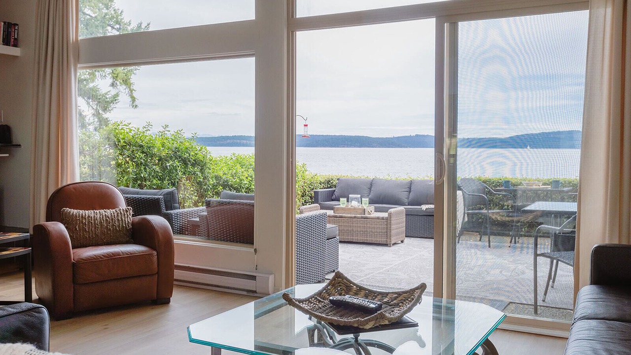 Photo of Livingroom in Yellow Point