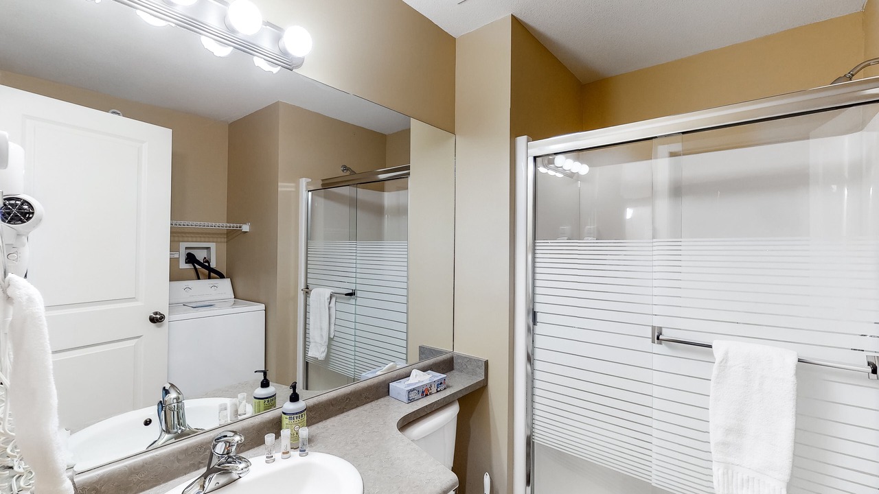 Photo of Bathroom in Big White Ski Resort