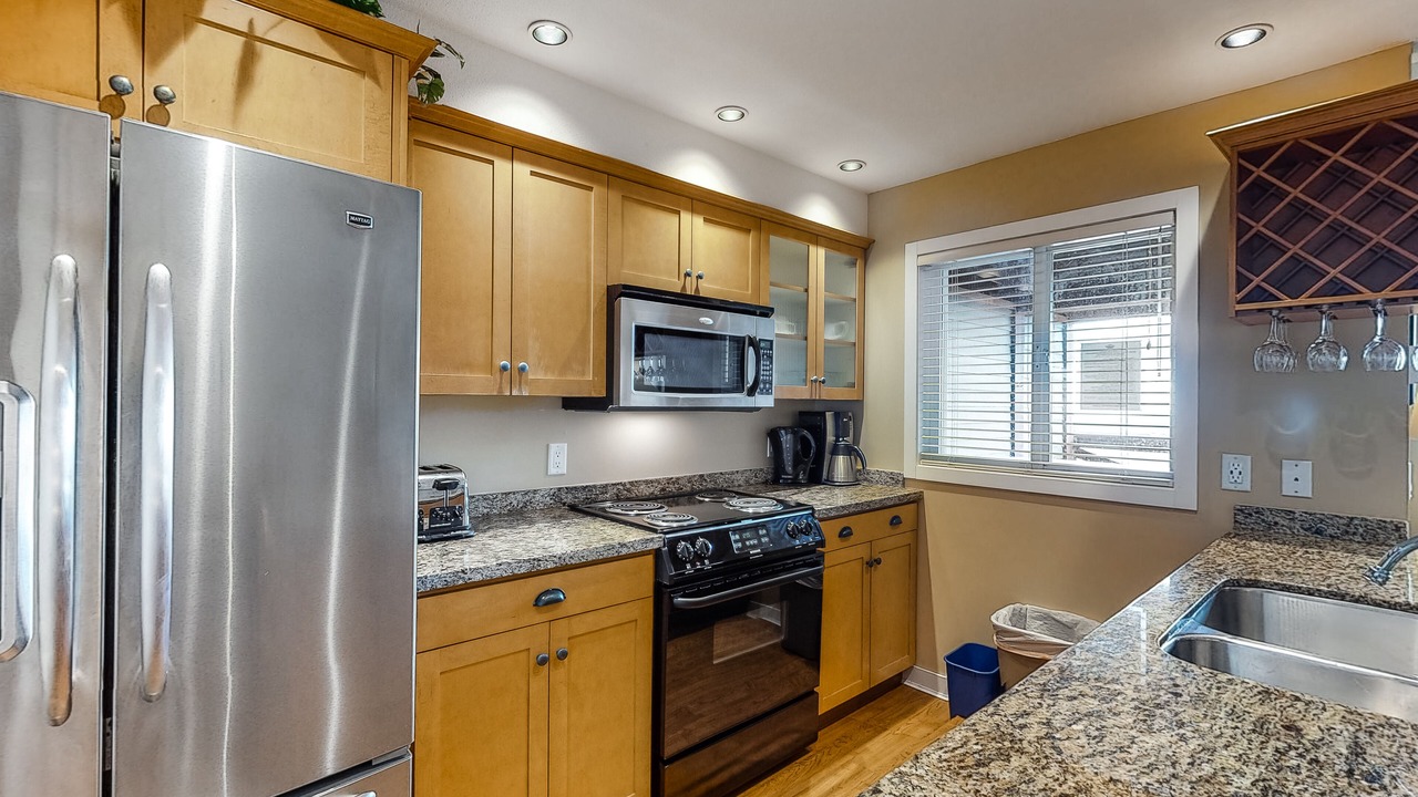 Photo of Kitchen in Big White Ski Resort