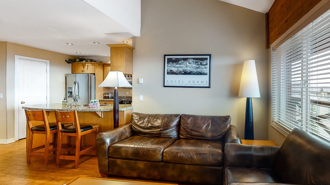Photo of Livingroom in Big White Ski Resort