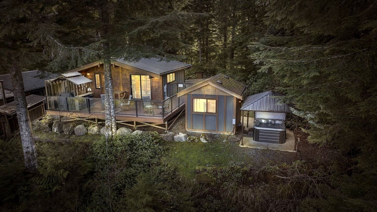 Photo of Others in Port Renfrew