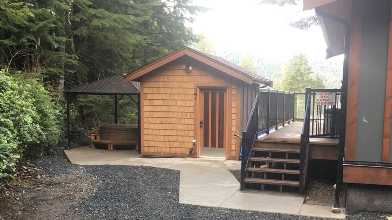 Photo of Others in Port Renfrew