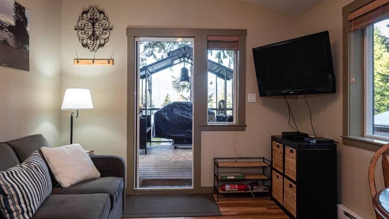 Photo of Bedroom in Port Renfrew