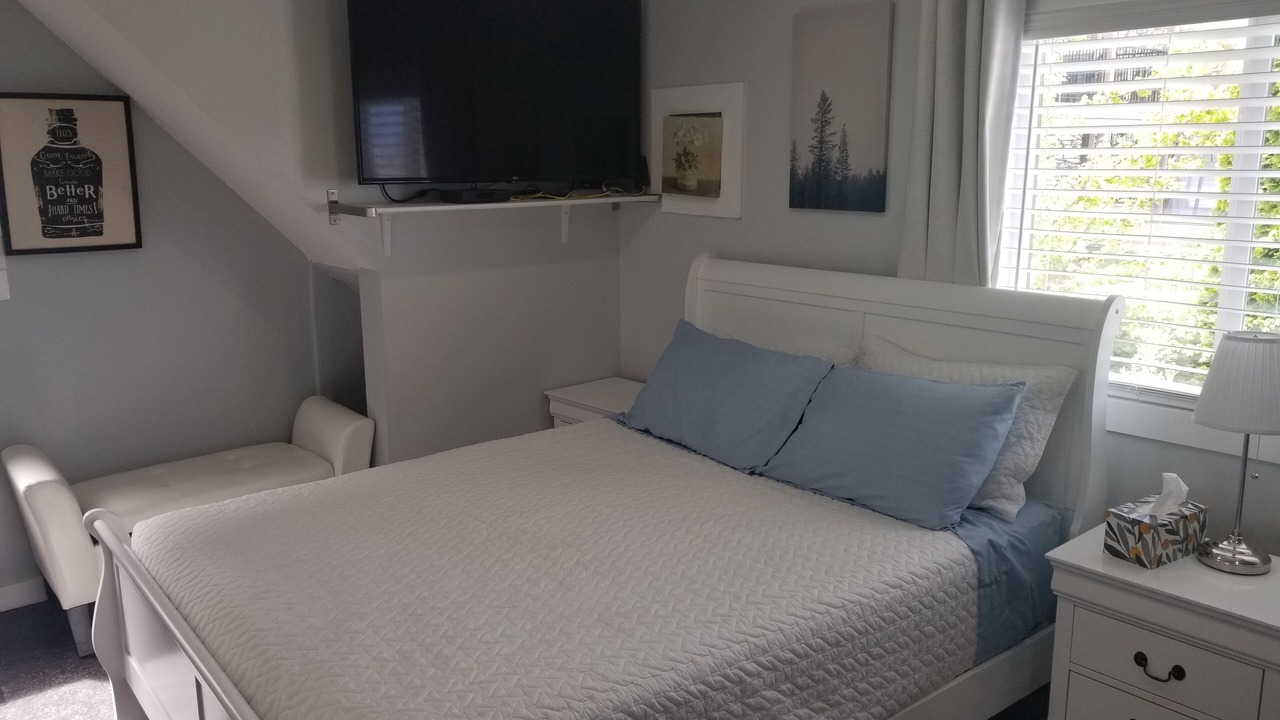 Photo of Bedroom in Promontory