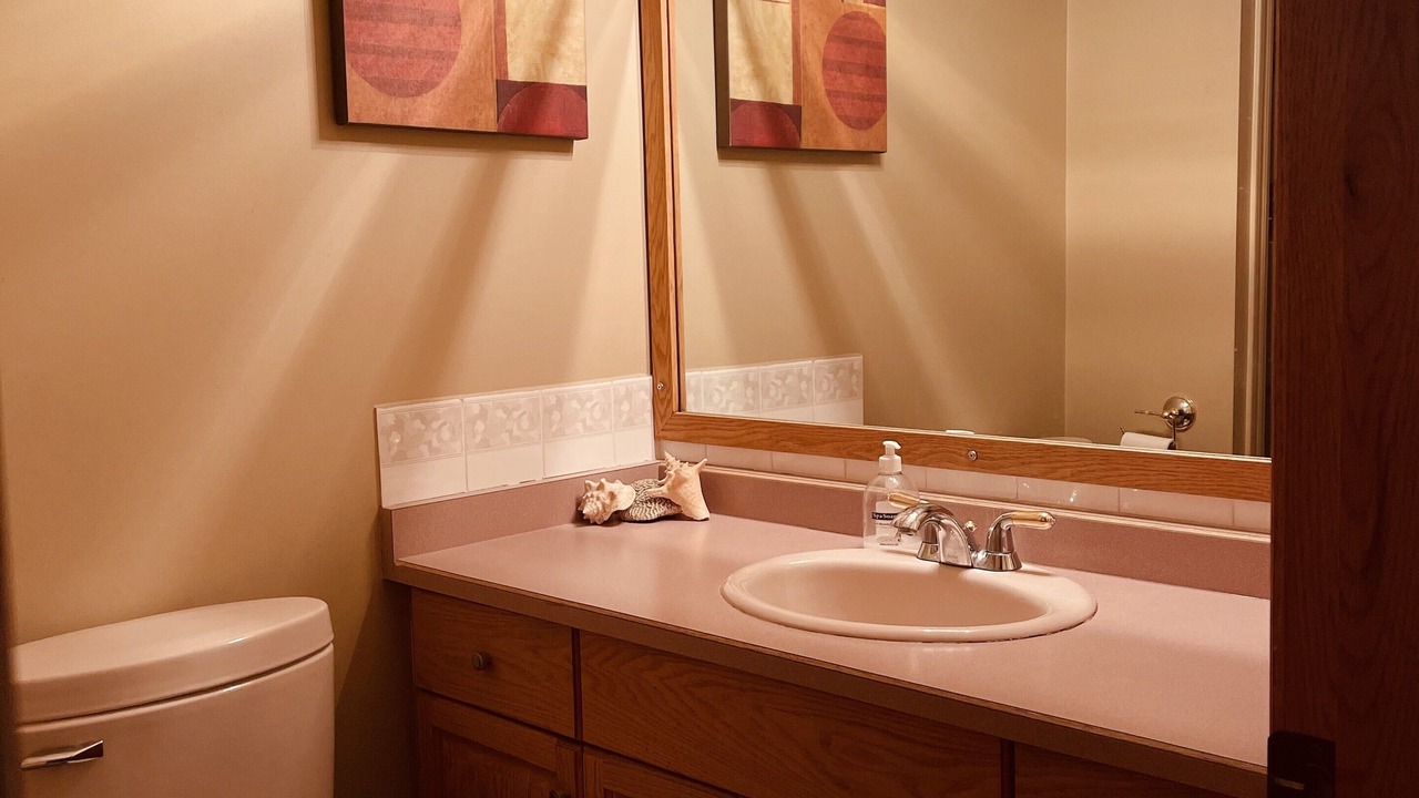 Photo of Bathroom in Sicamous