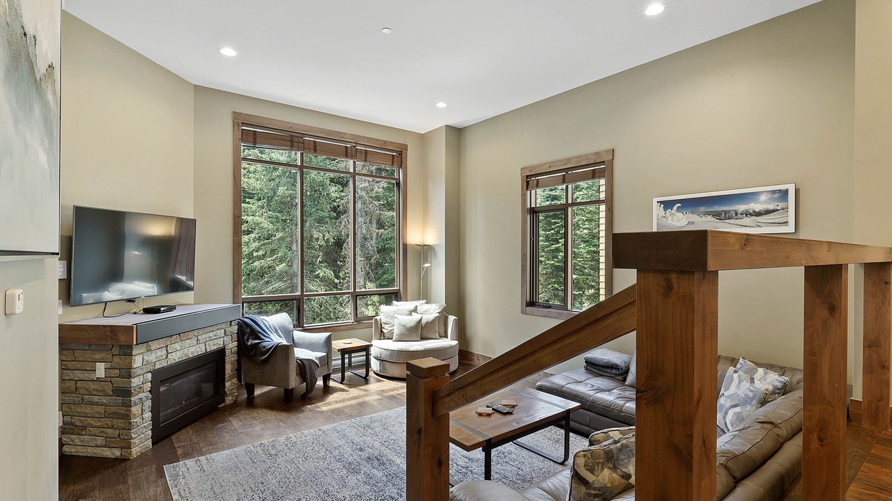 Photo of Livingroom in Sun Peaks
