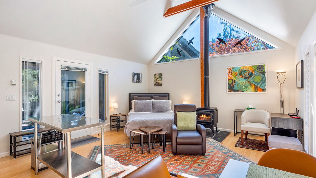 Photo of Bedroom in Denman Island