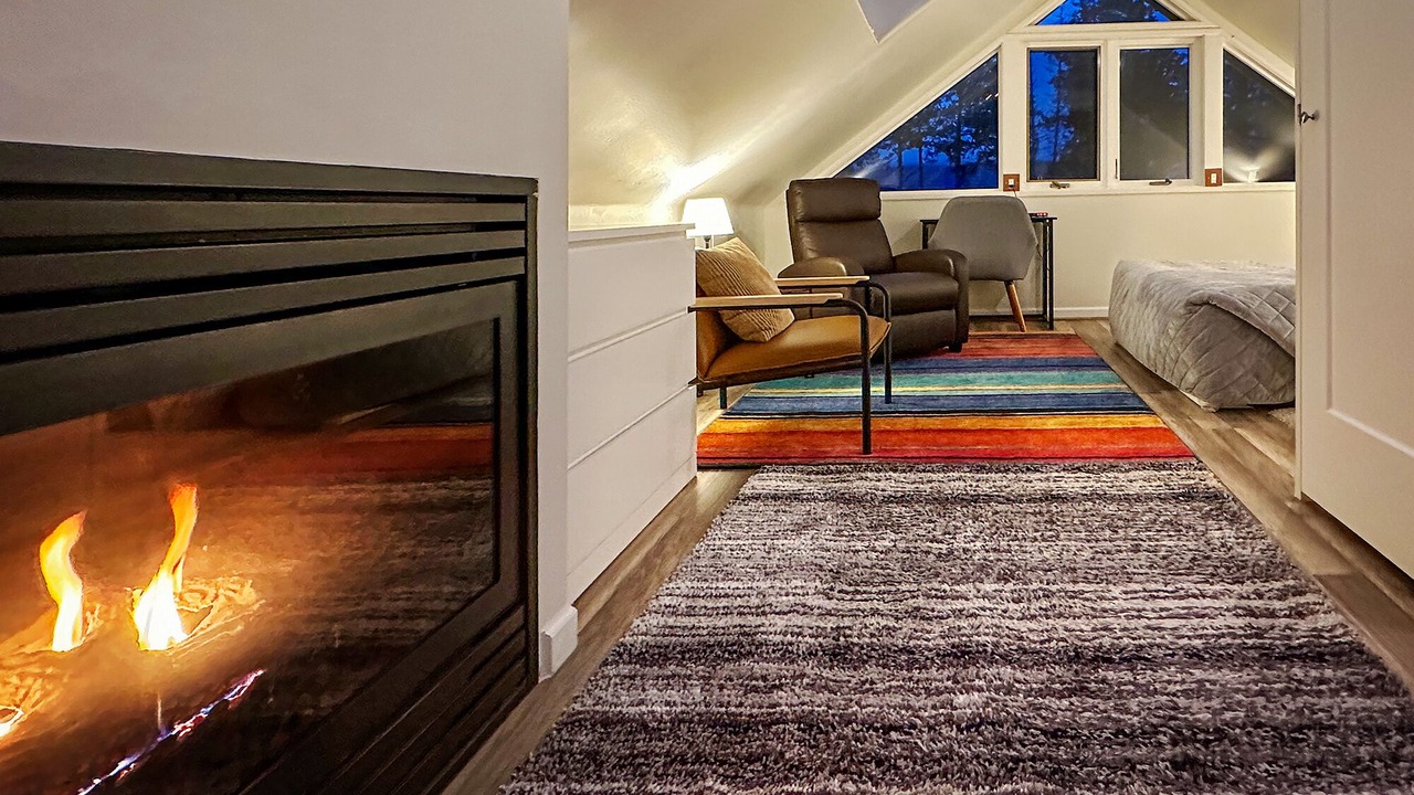 Photo of Livingroom in Denman Island
