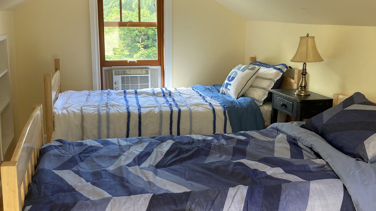 Photo of Bedroom in Cowichan Bay