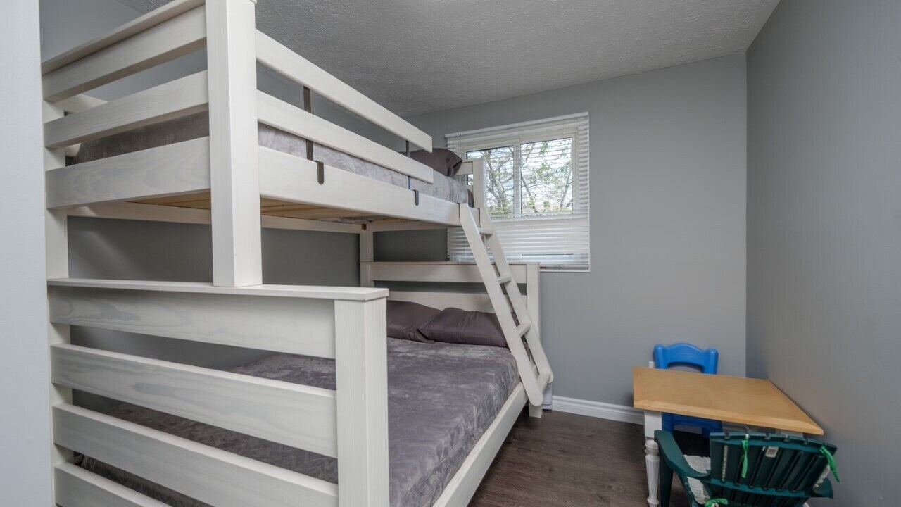 Photo of Bedroom in Kincardine