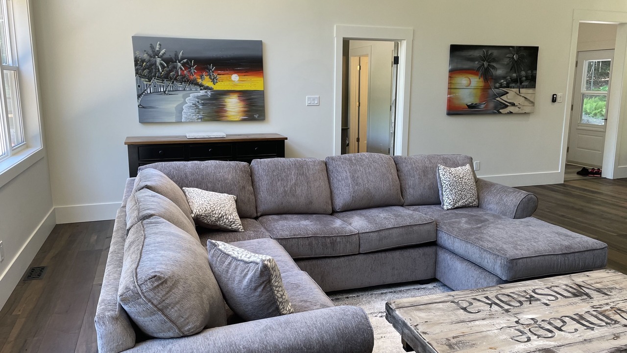 Photo of Livingroom in Bracebridge