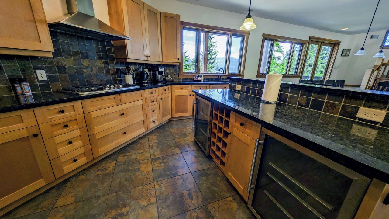 Photo of Kitchen in Golden