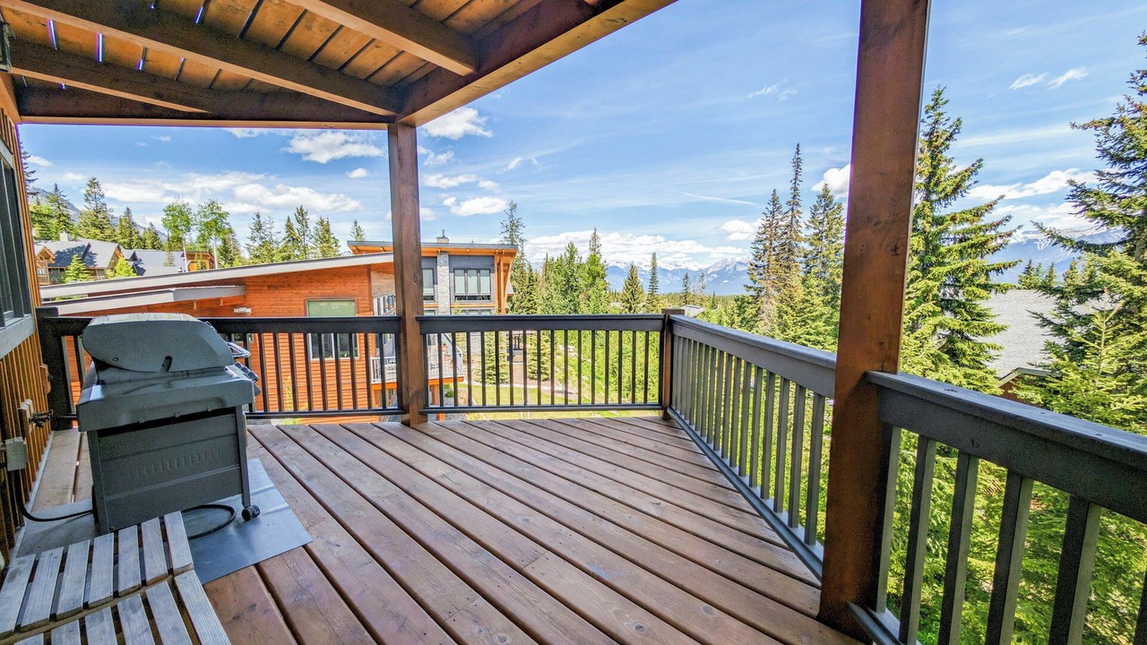 Photo of Outdoor in Golden