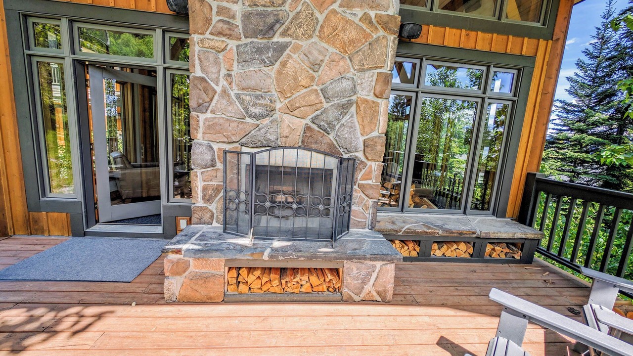 Photo of Patio Balcony in Golden