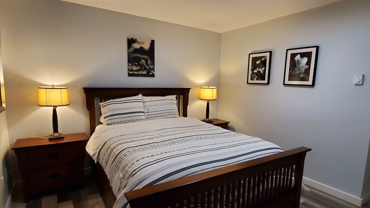 Photo of Bedroom in Garden Bay