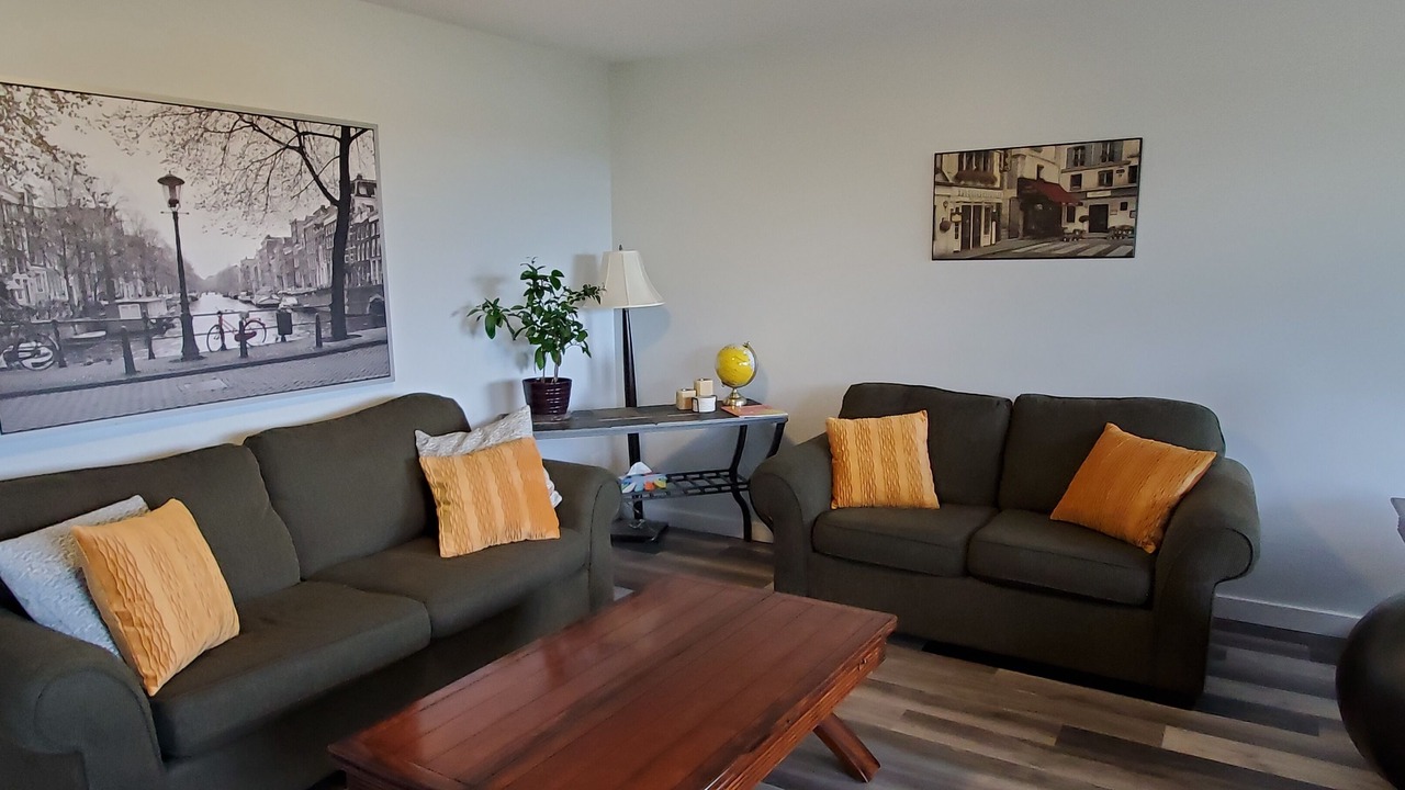 Photo of Livingroom in Garden Bay