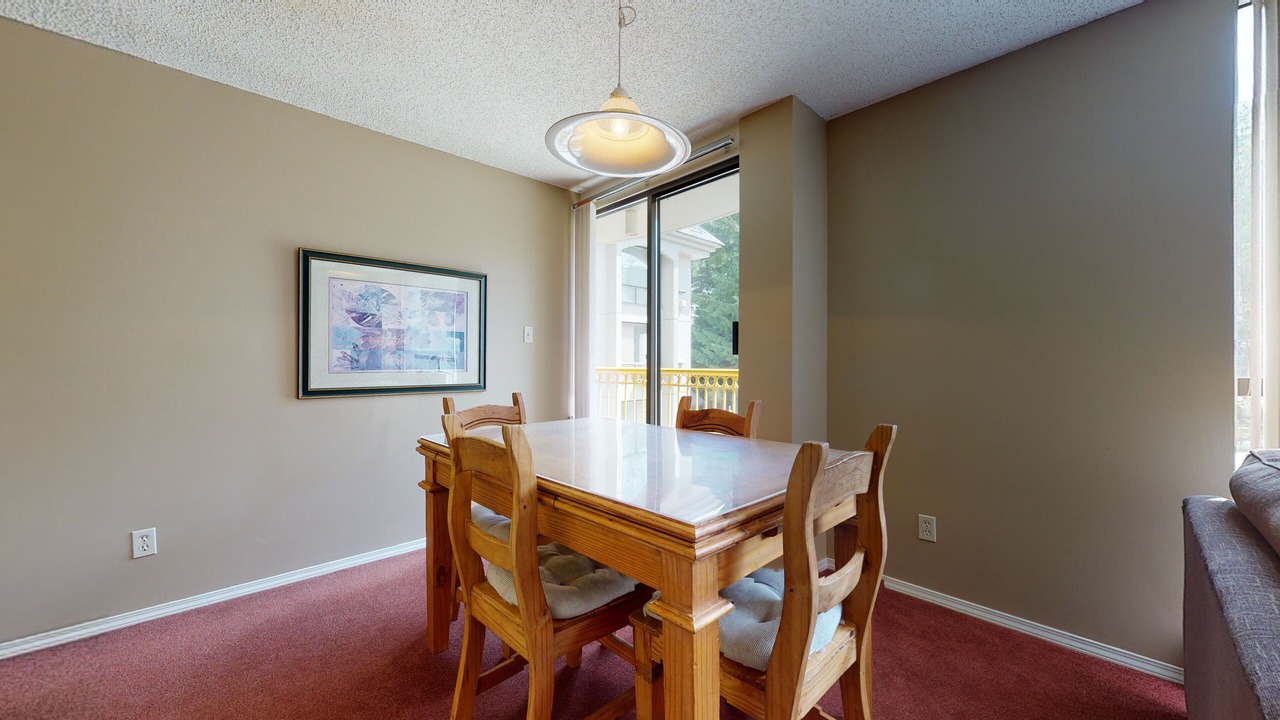 Photo of Livingroom in Upper Village