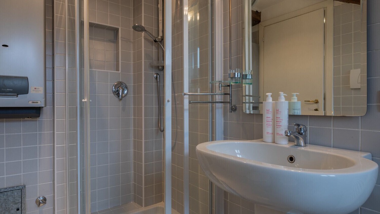 Photo of Bathroom in Historic Centre