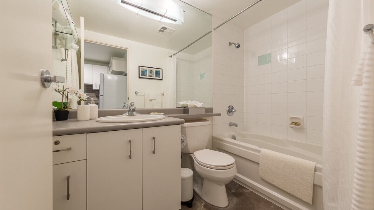 Photo of Bathroom in Coal Harbour