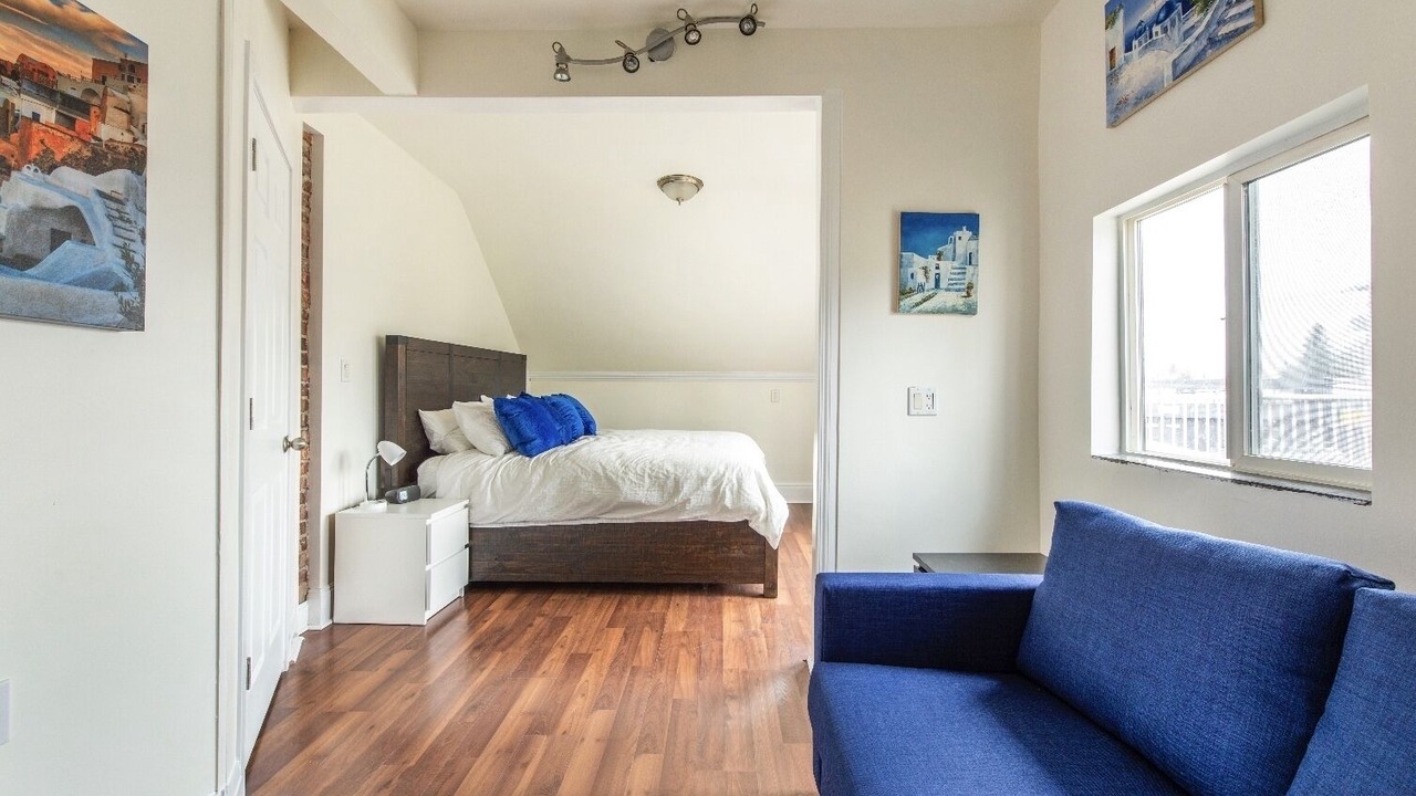 Photo of Bedroom in Kensington-Cedar Cottage