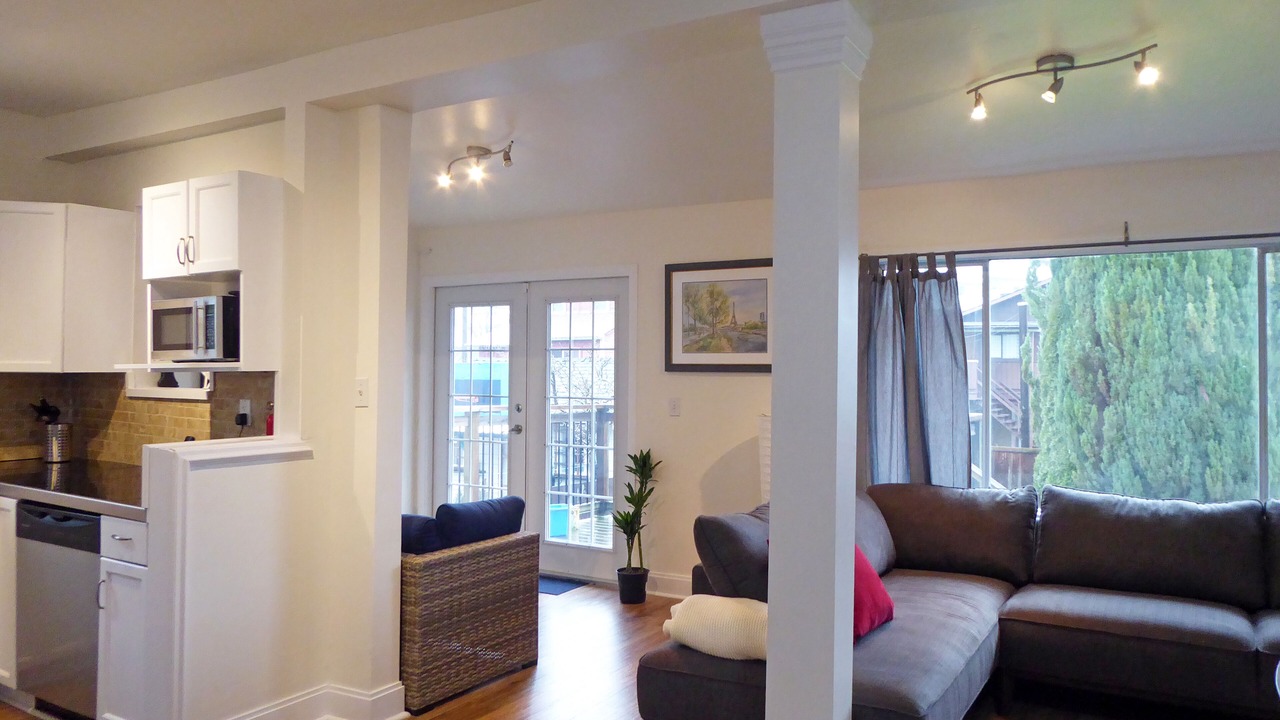 Photo of Livingroom in Kensington-Cedar Cottage