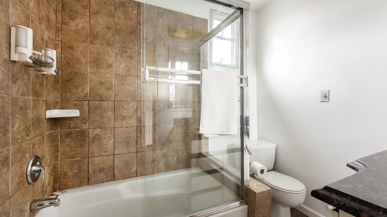 Photo of Bathroom in Kensington-Cedar Cottage