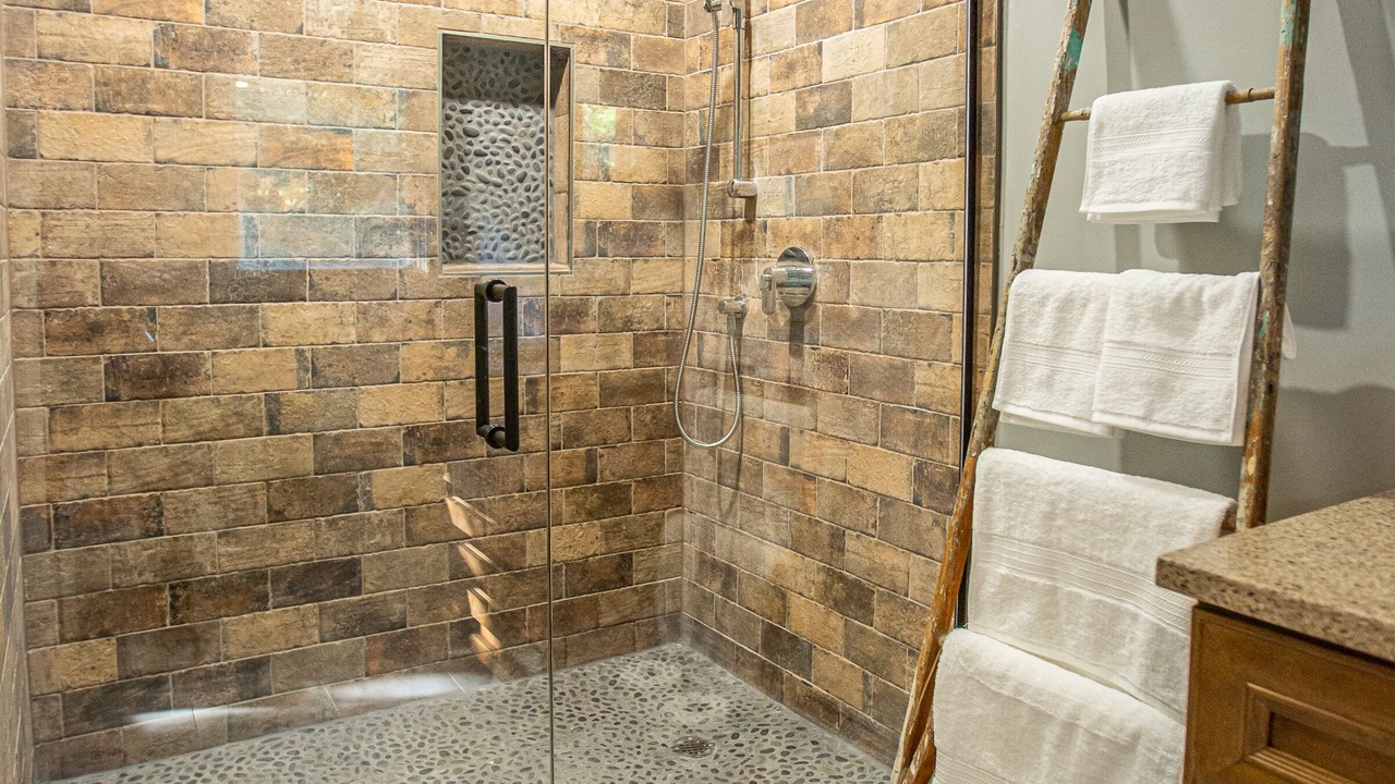 Photo of Bathroom in Louth