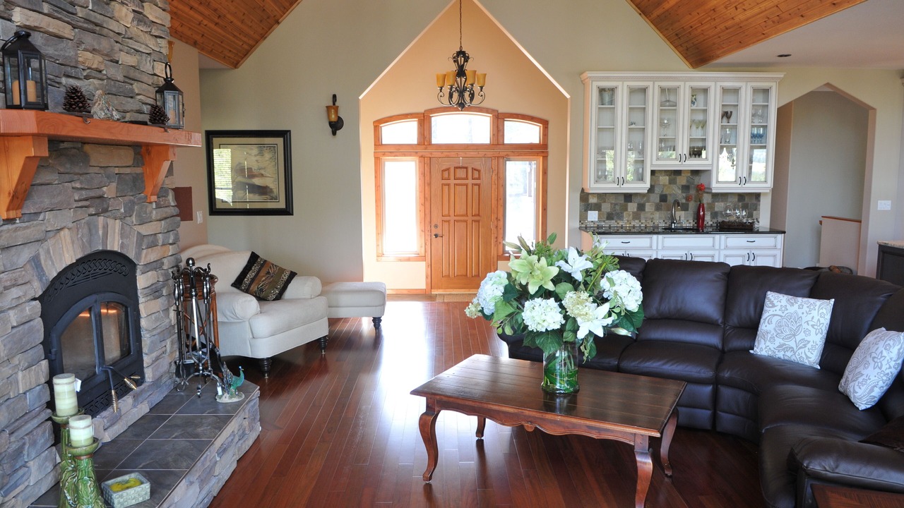 Photo of Livingroom in East Kootenay