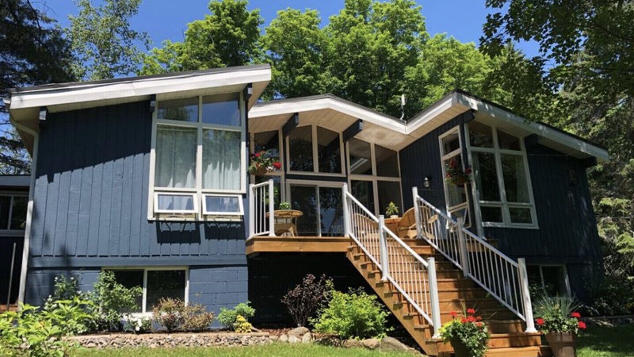 Photo of Outdoor in McKellar