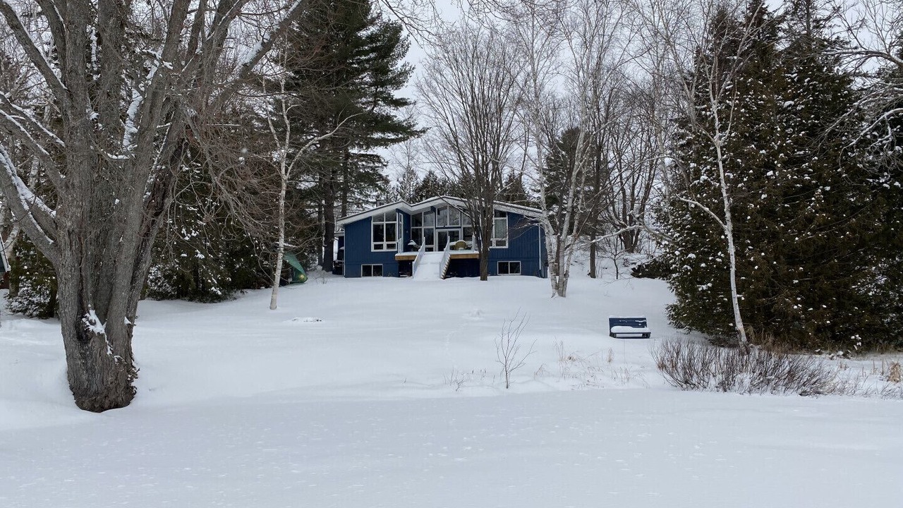 Photo of Outdoor in McKellar