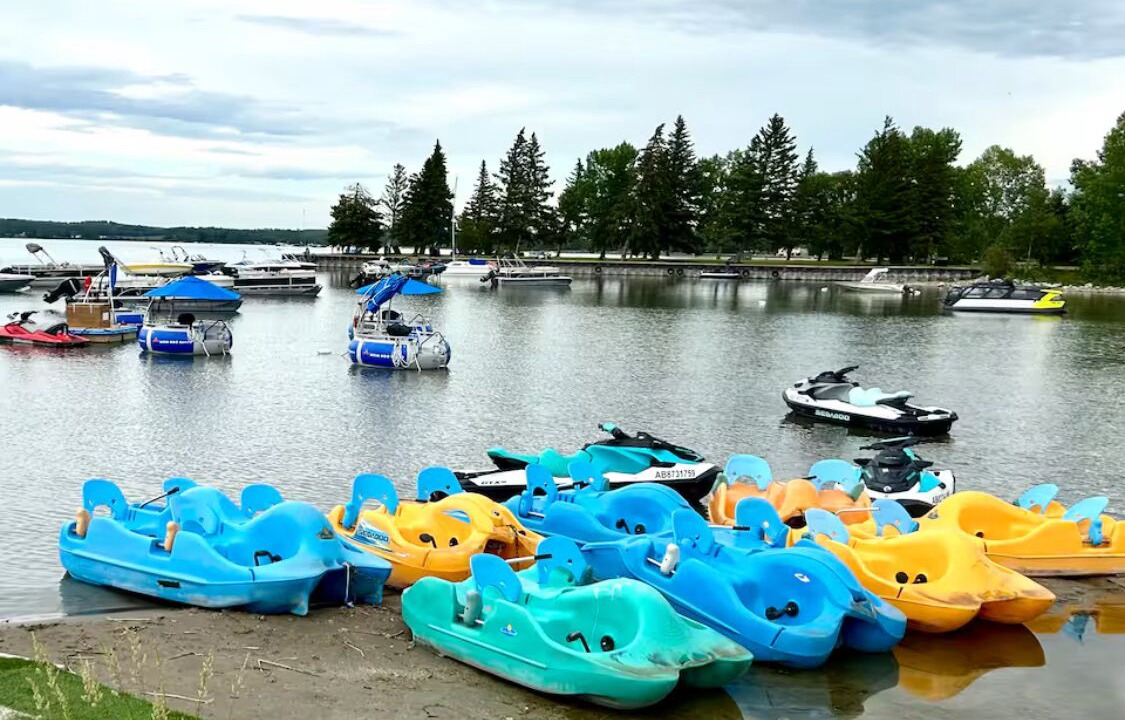 Photo of Others in Sylvan Lake