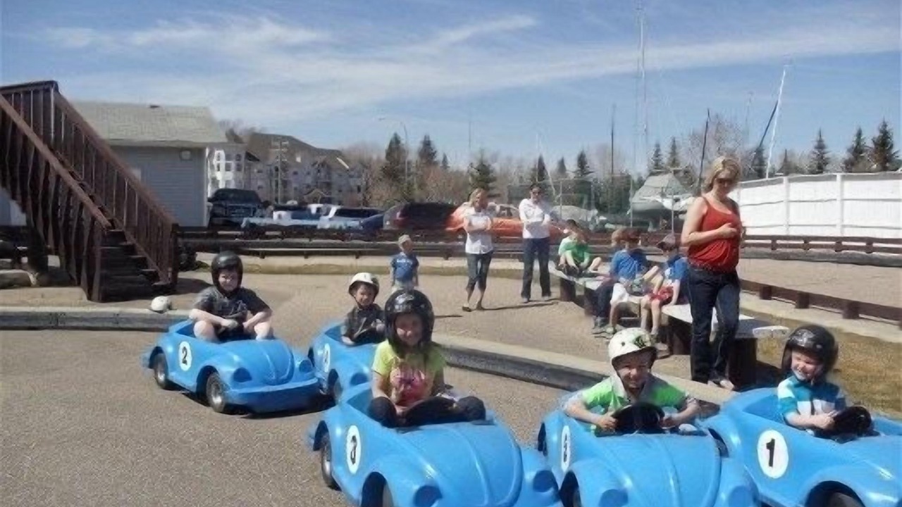 Photo of Others in Sylvan Lake