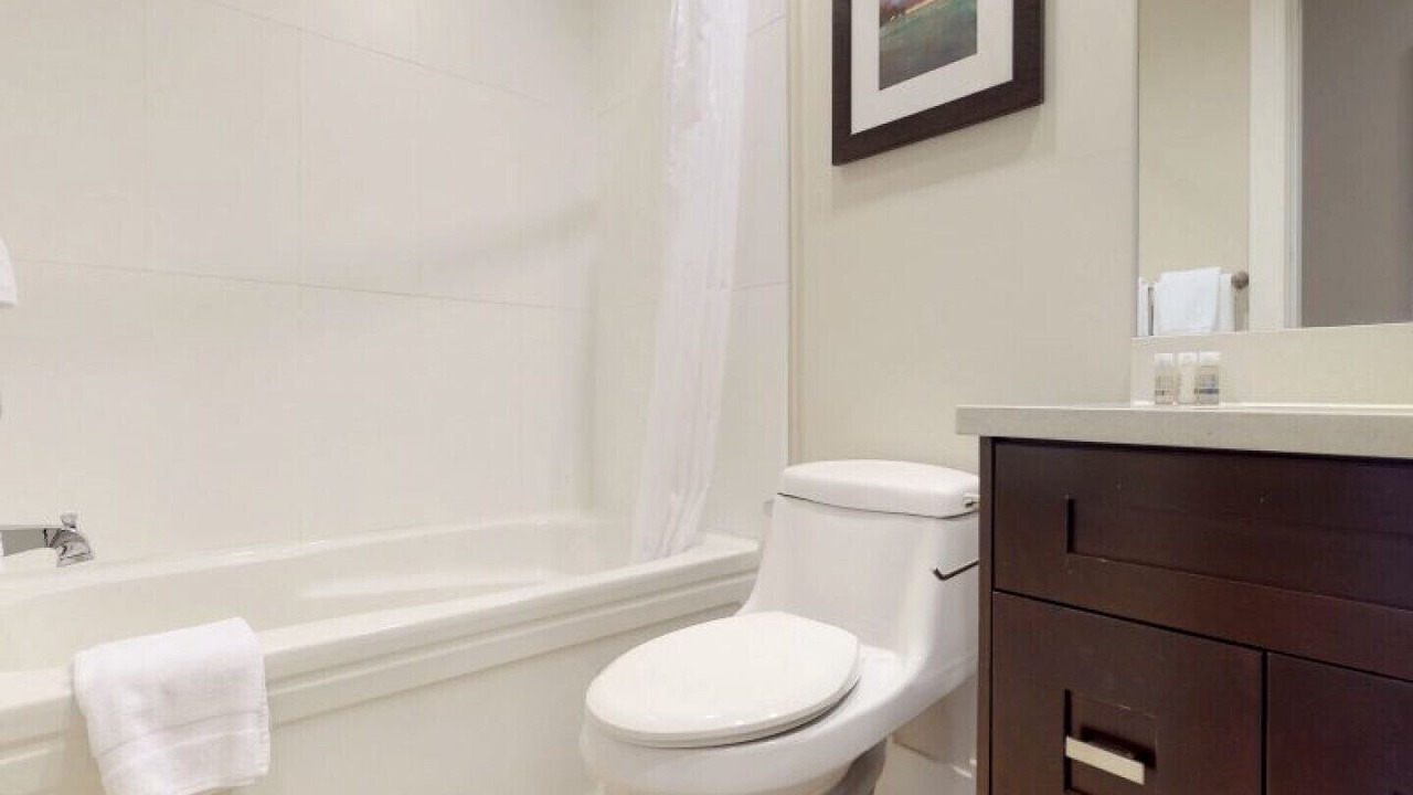 Photo of Bathroom in Harrison Hot Springs