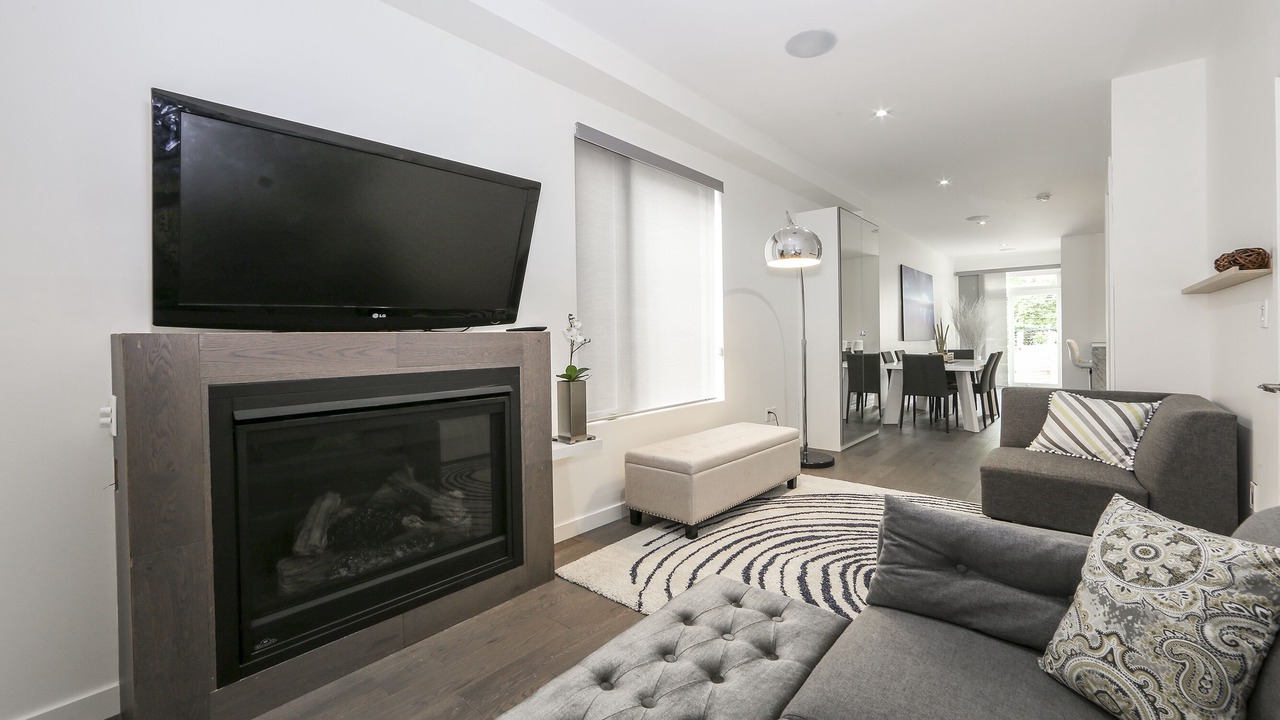 Photo of Livingroom in Oakwood Village