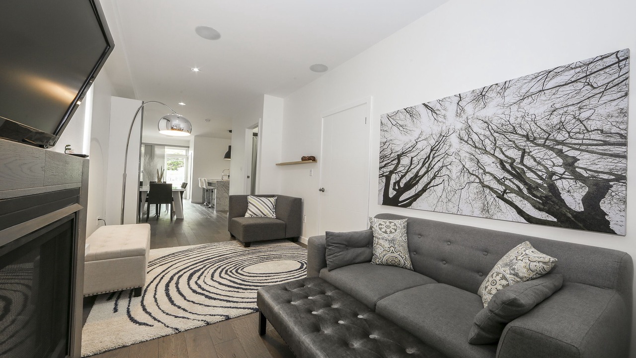 Photo of Livingroom in Oakwood Village