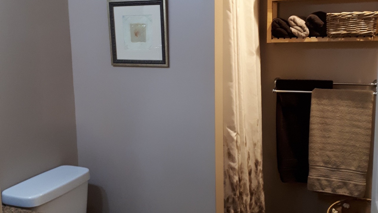 Photo of Bathroom in Okanagan-Similkameen
