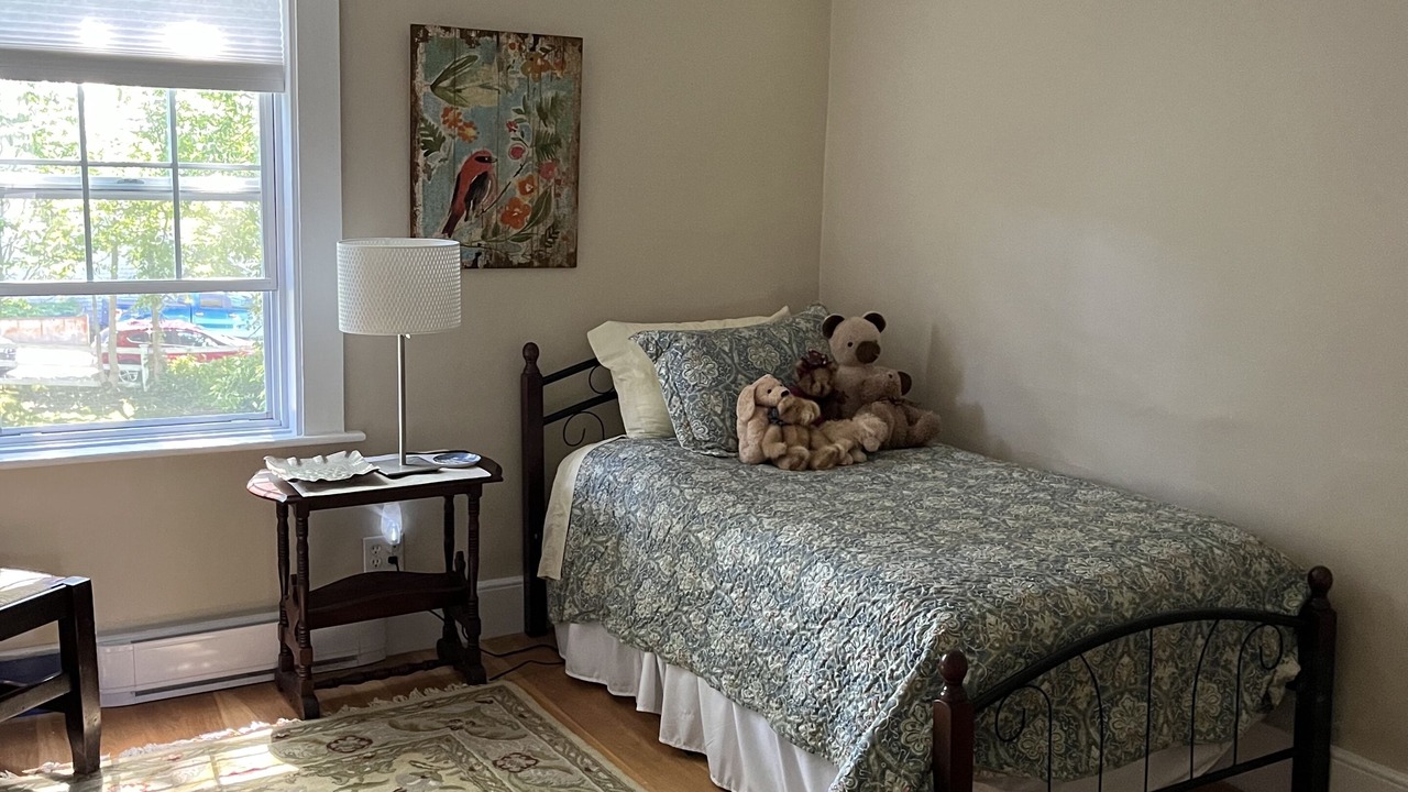 Photo of Bedroom in Shelburne