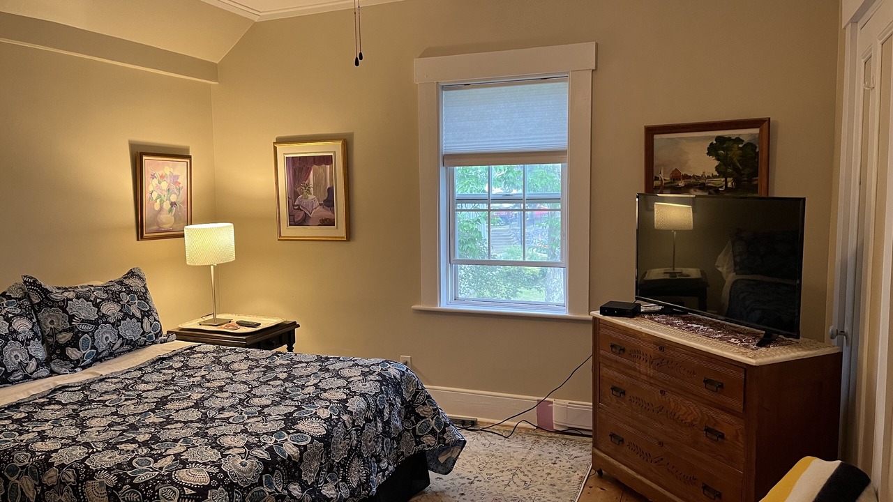 Photo of Bedroom in Shelburne