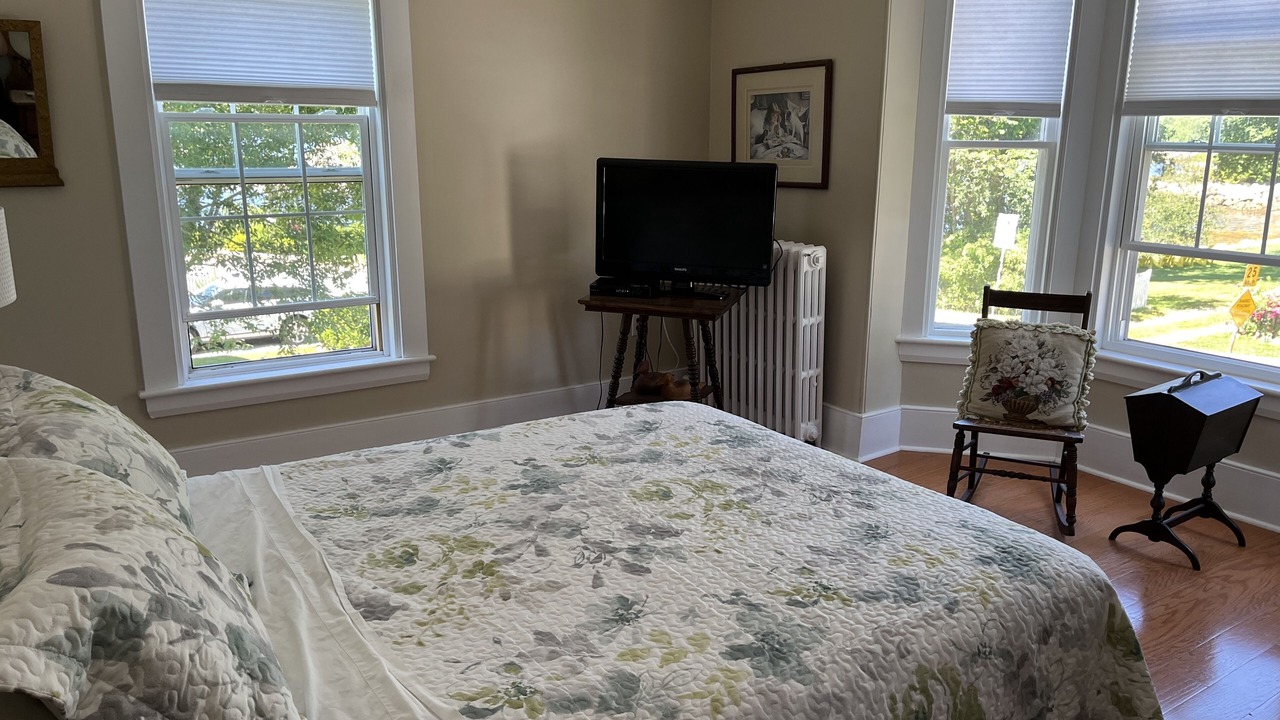 Photo of Bedroom in Shelburne