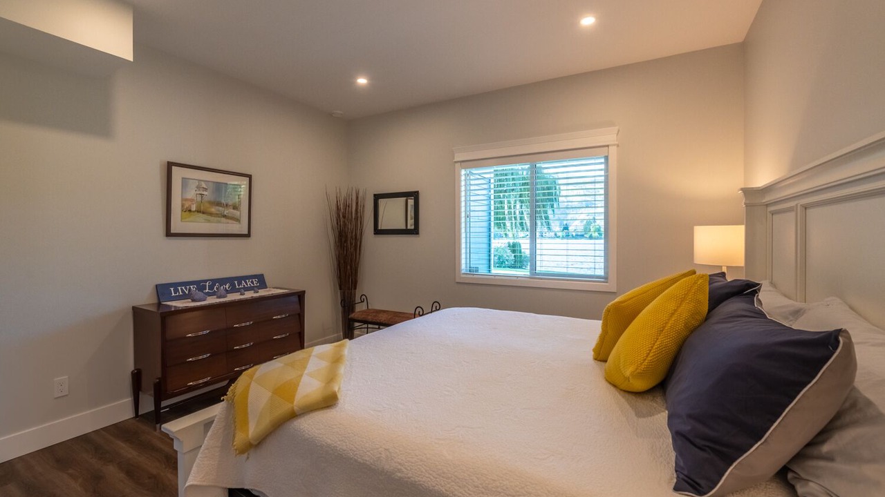Photo of Bedroom in Okanagan-Similkameen
